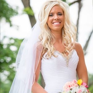 Maggie Sottero Size 6 wedding dress $500